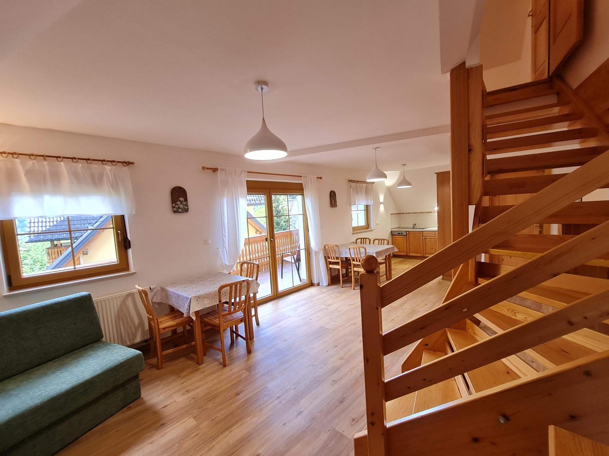 Apartments Karmen Ратече Екстер'єр фото