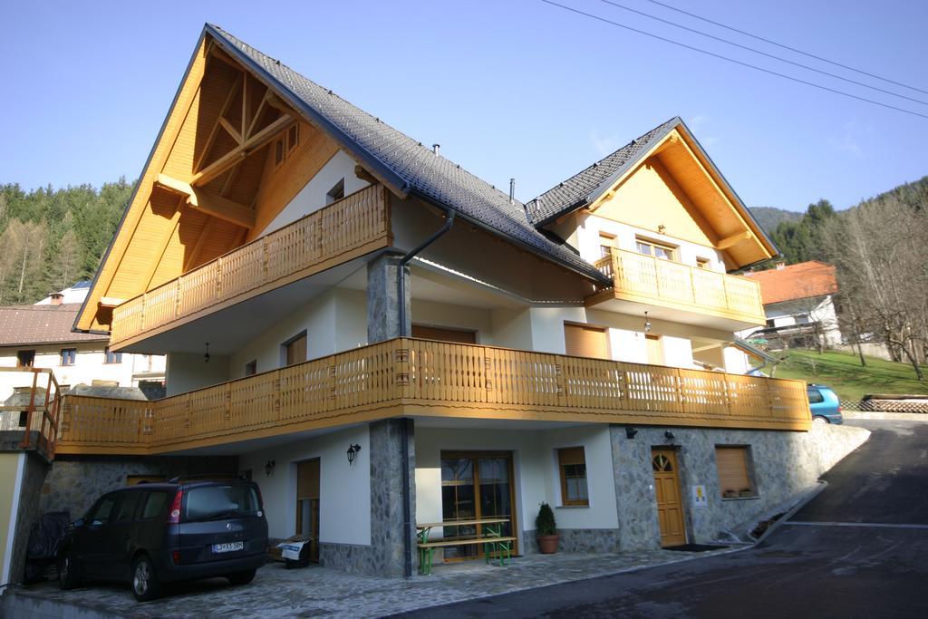 Apartments Karmen Ратече Екстер'єр фото